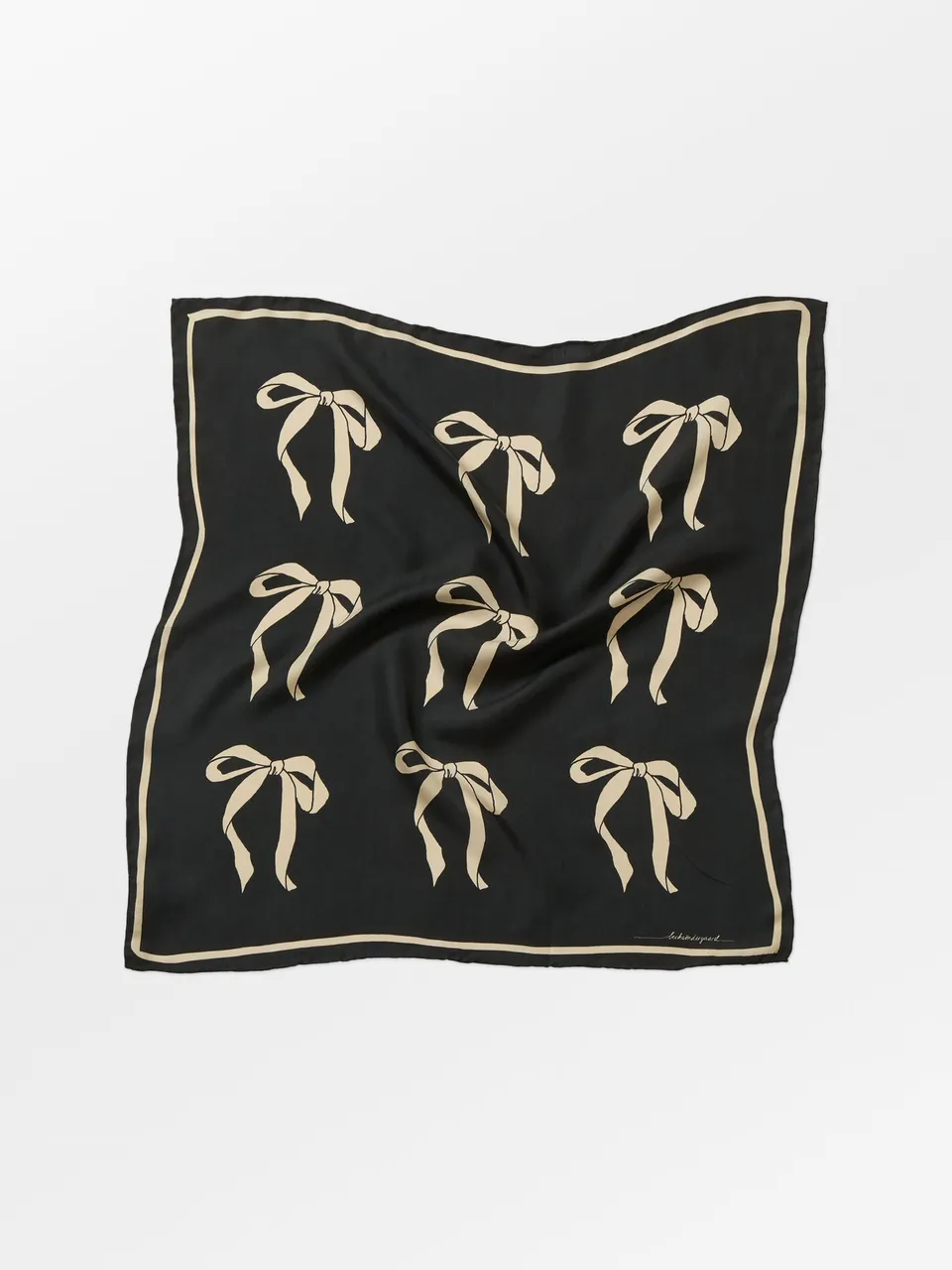 becks-ndergaard-bow-twill-sia-seidentuch-schwarz-65x65 image 1