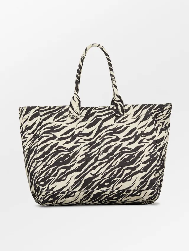 becks-ndergaard-zerona-canvas-camila-tasche-schwarz image 1