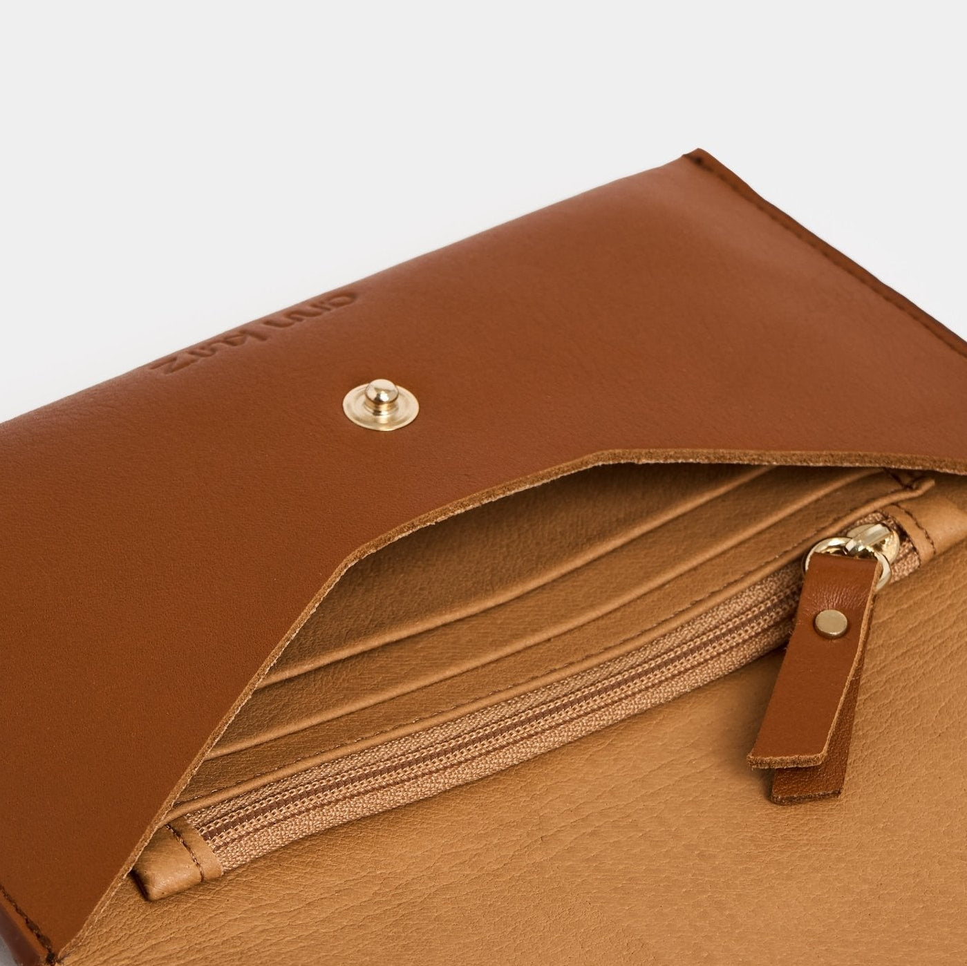 ann-kurz-mini-envelope-geldb-rse-recycled-suede-taupe image 3