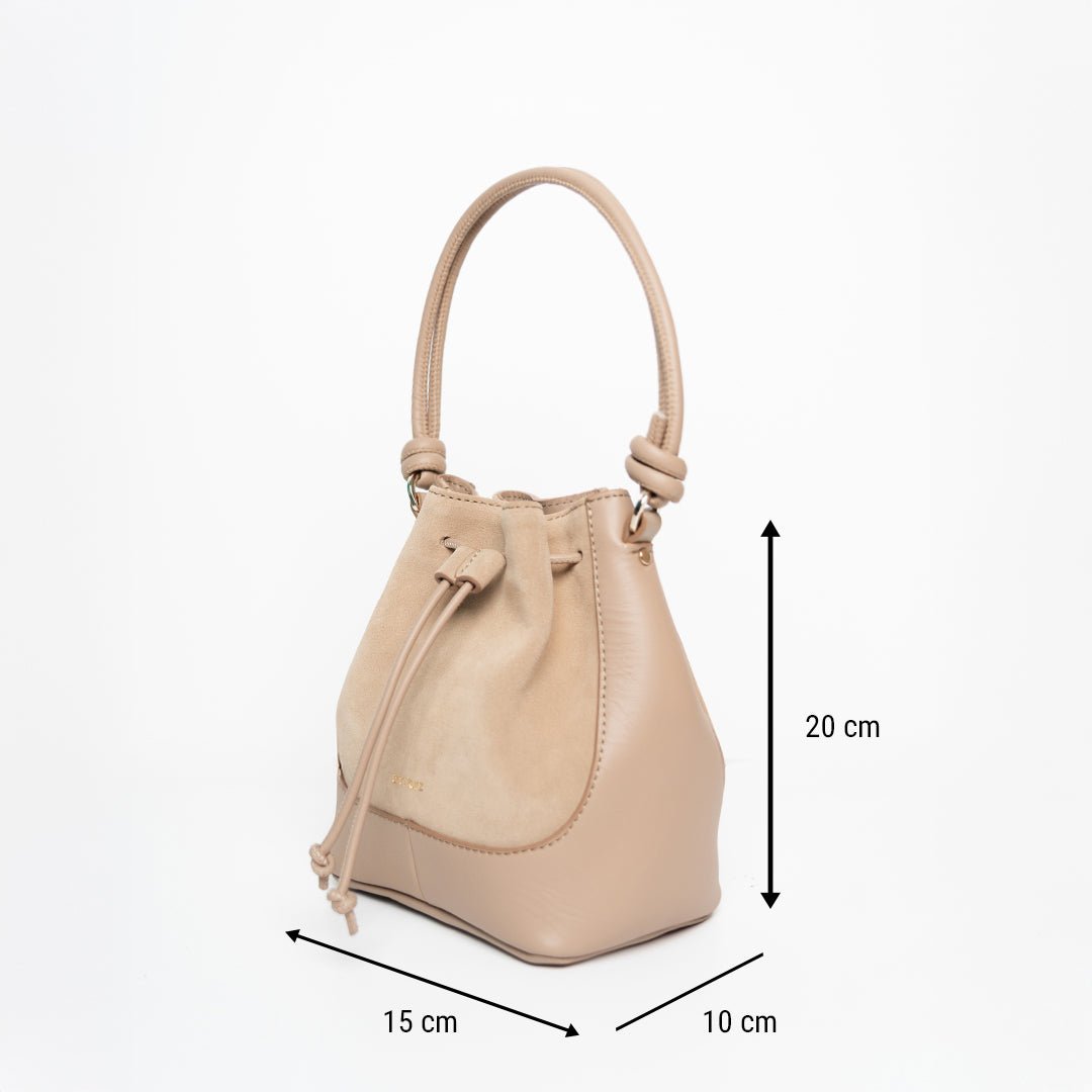 ann-kurz-mini-saku-beuteltasche-suede-caramelo-bucket-bag image 5