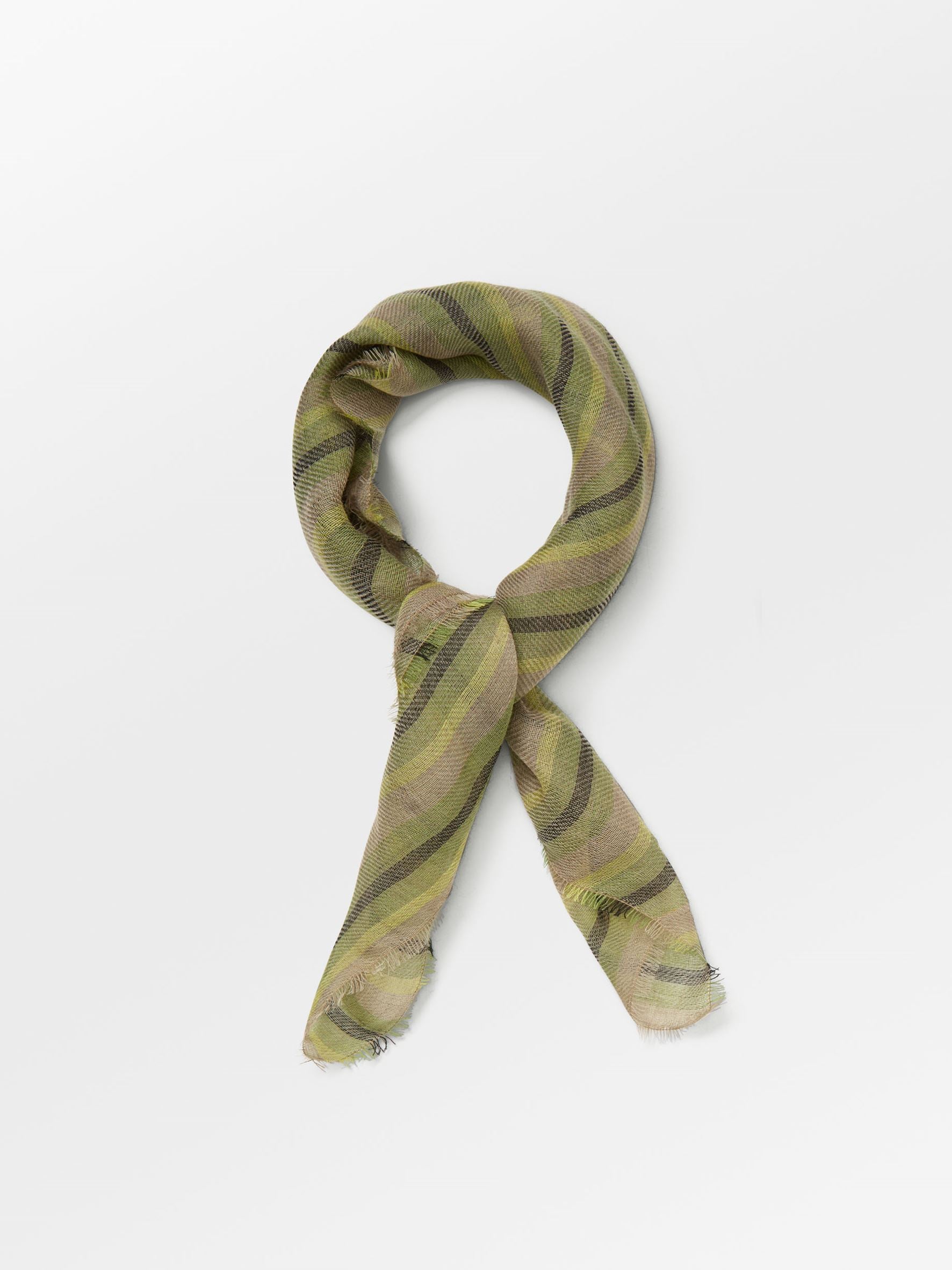 becks-ndergaard-mallie-wica-wollschal-cedar-green-65x65-kaschmir image 2