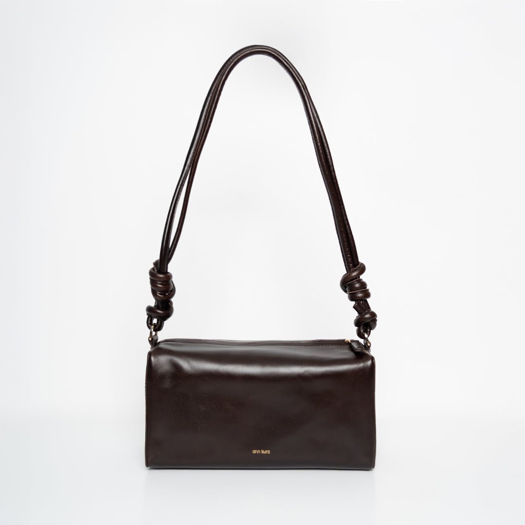 ann-kurz-long-square-schultertasche-shiny-mocha image 1