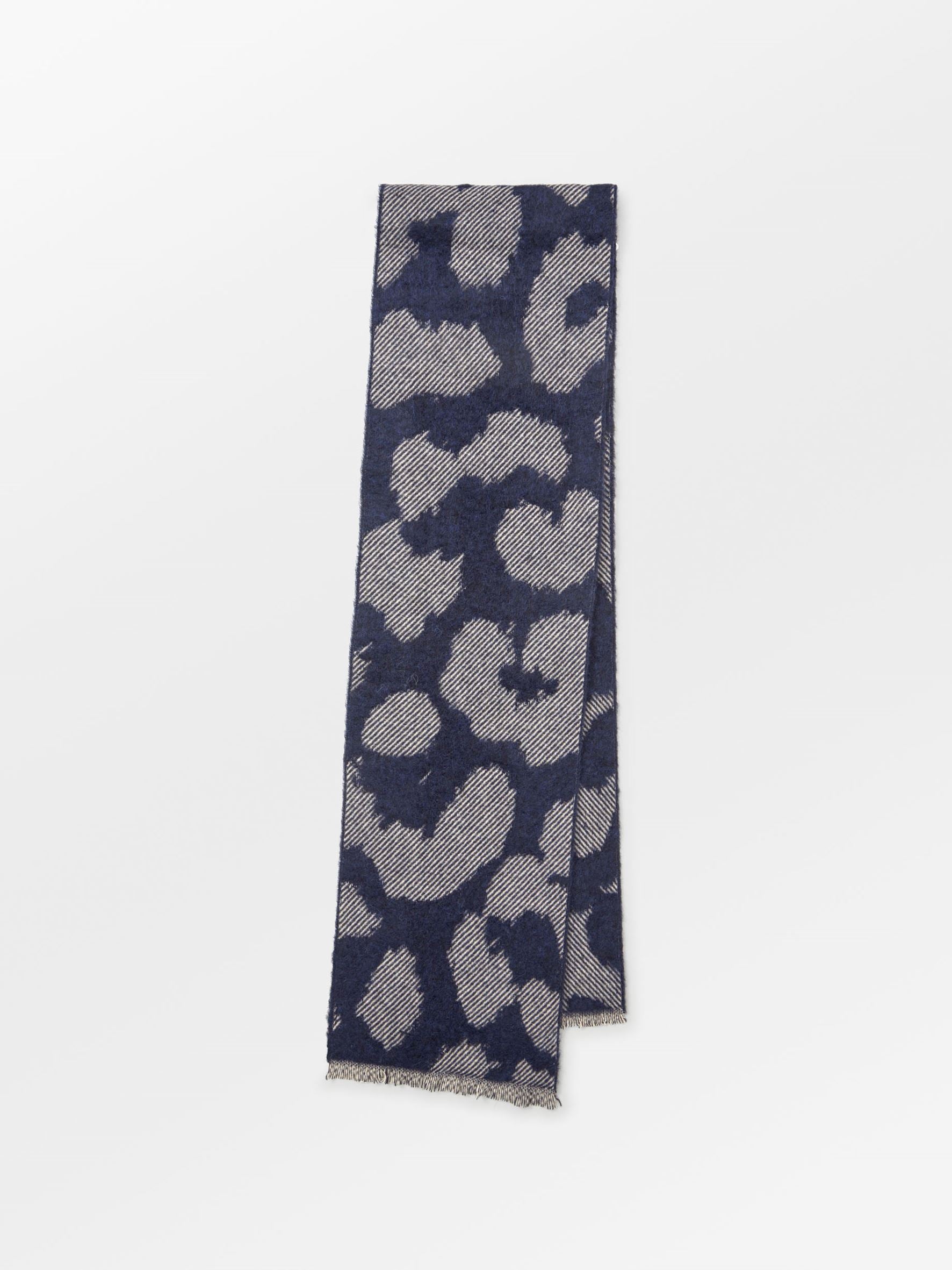 becks-ndergaard-graphileola-wool-schal-blau-leo-210-cm image 3