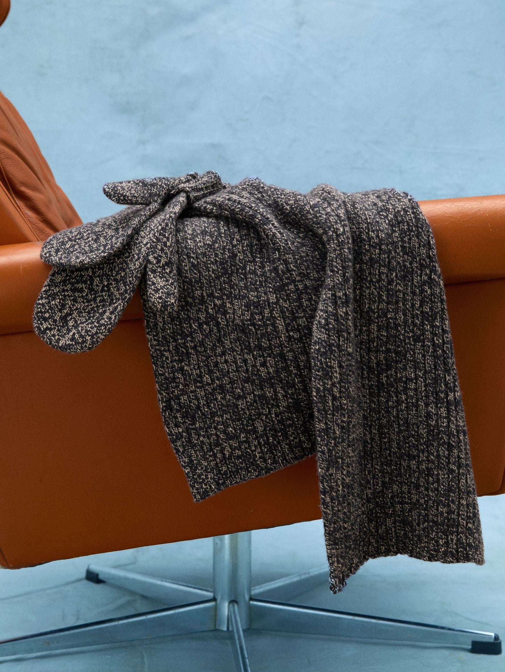 becks-ndergaard-cashrino-twisted-schal-blau-merino-kaschmir image 4