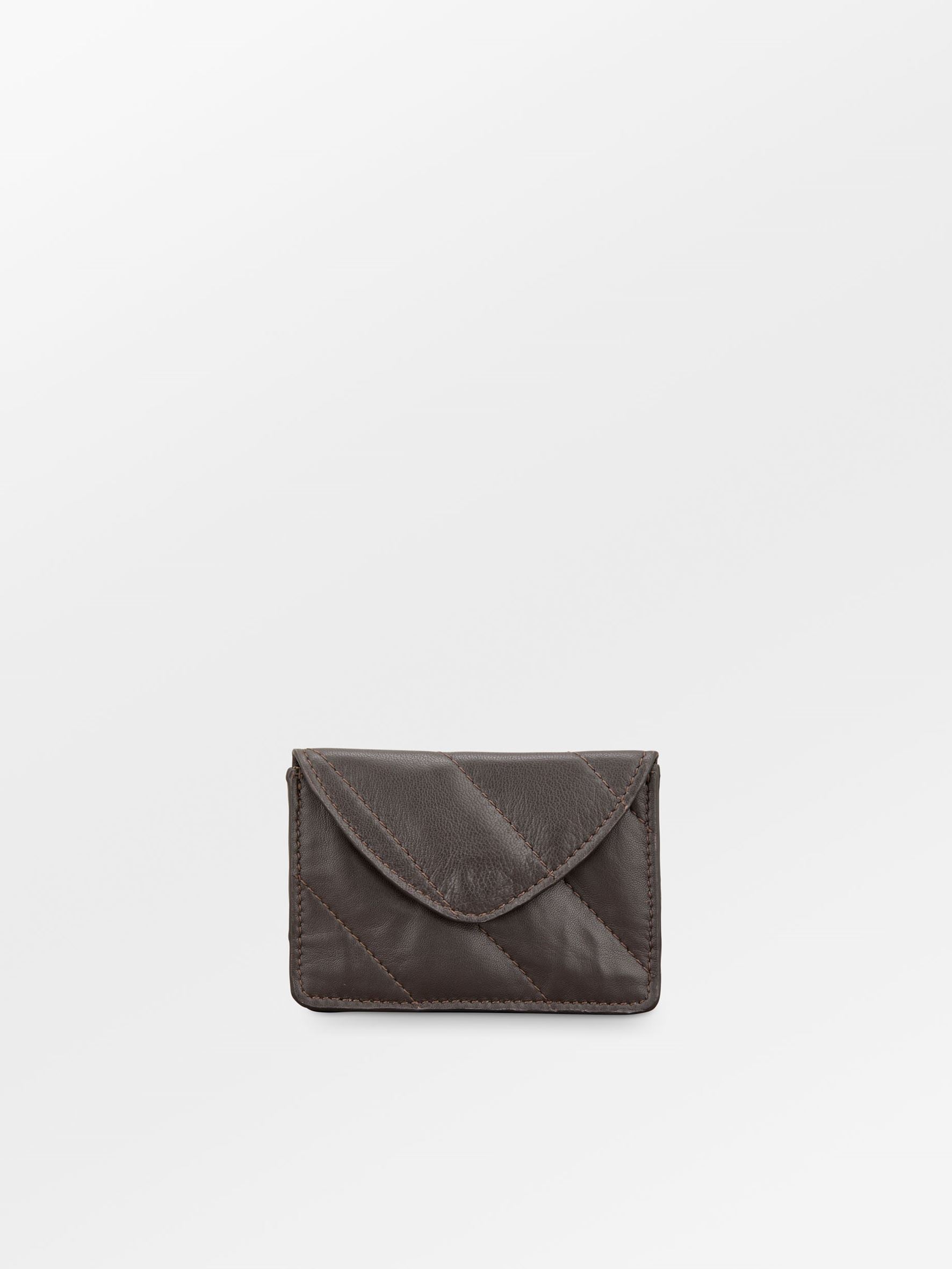 becks-ndergaard-quilla-kartenetui-chocolate-torte-lammleder image 1