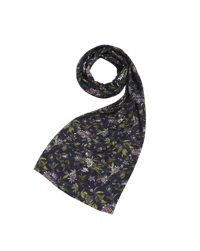 fable-england-passion-flower-schal-navy-leicht-lang image 1
