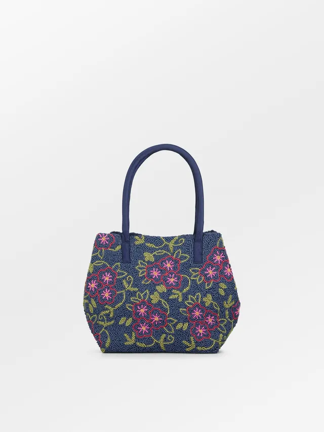 becks-ndergaard-efloria-fiona-perlen-tasche-blau-18x20 image 1