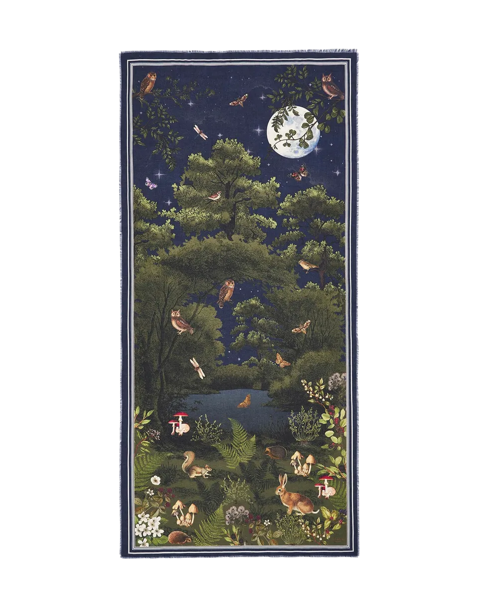fable-england-woodland-meadow-schal-navy-blumen image 1