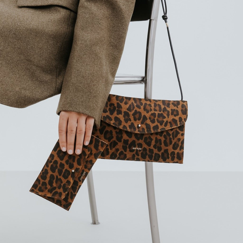 ann-kurz-mini-envelope-leo-brown-geldb-rse-leder-kartenf-cher image 5