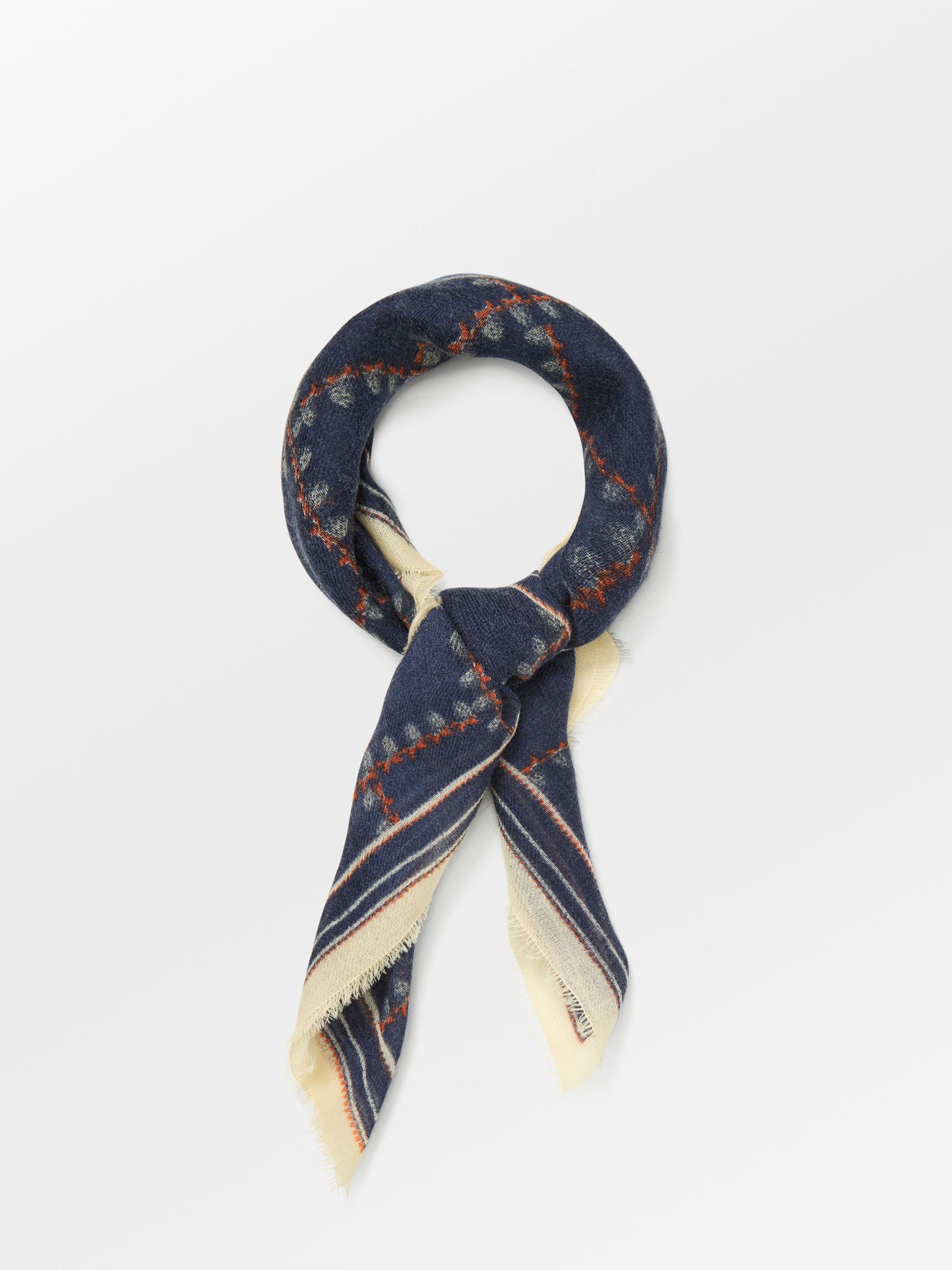 becks-ndergaard-brombeere-wica-schal-kariert-blau-nights image 2