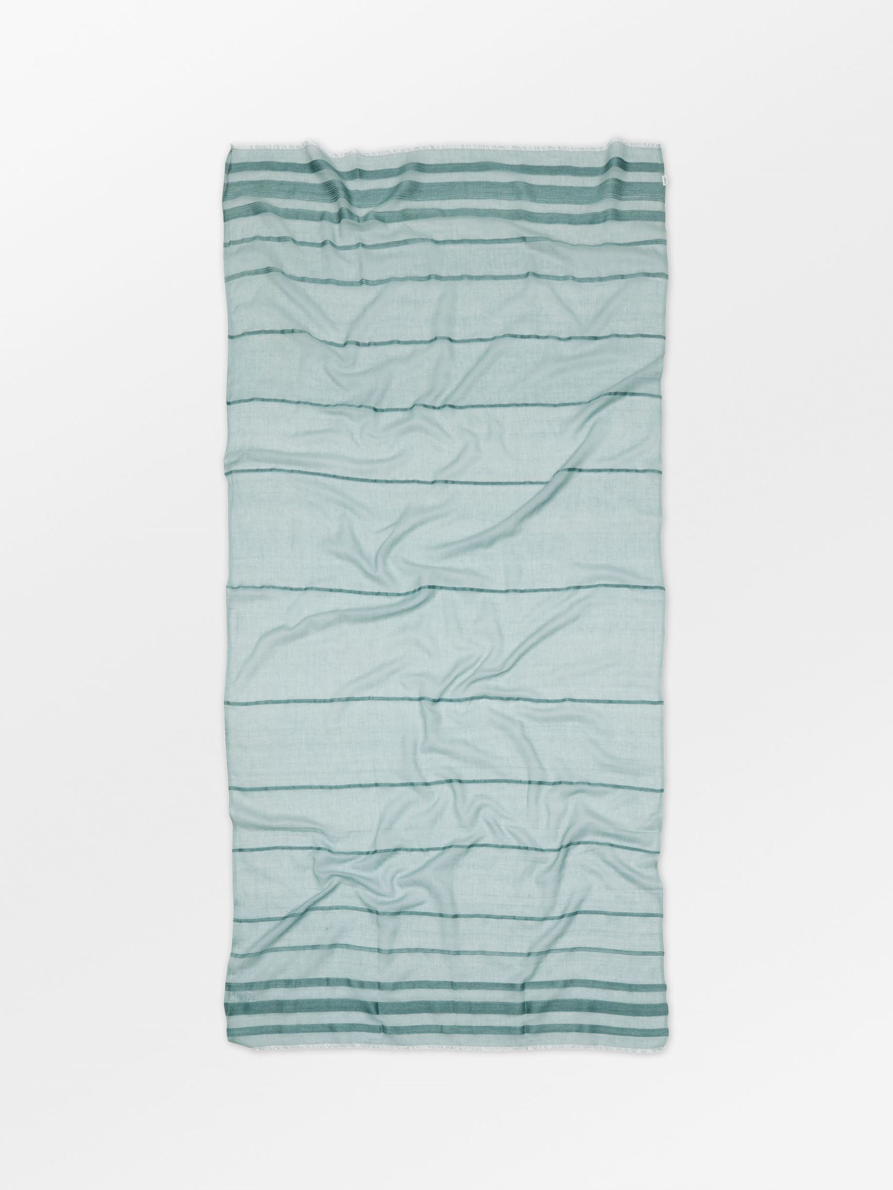 becks-ndergaard-milena-cowo-schal-silver-blue-85x185 image 1
