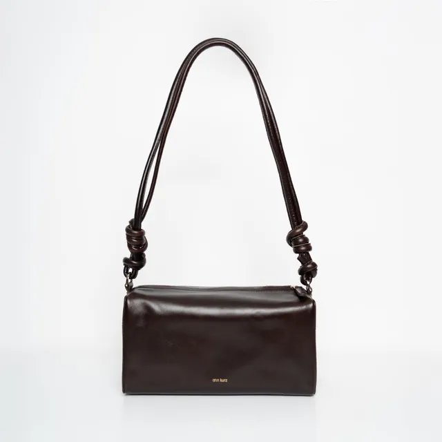 ann-kurz-long-square-schultertasche-shiny-mocha image 1