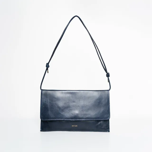 ann-kurz-thin-clutch-abendtasche-nappa-navy-blau image 1