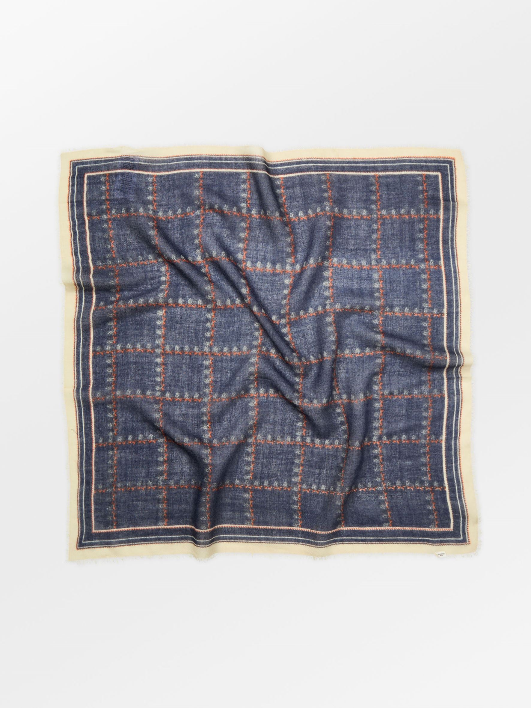 becks-ndergaard-brombeere-wica-schal-kariert-blau-nights image 1