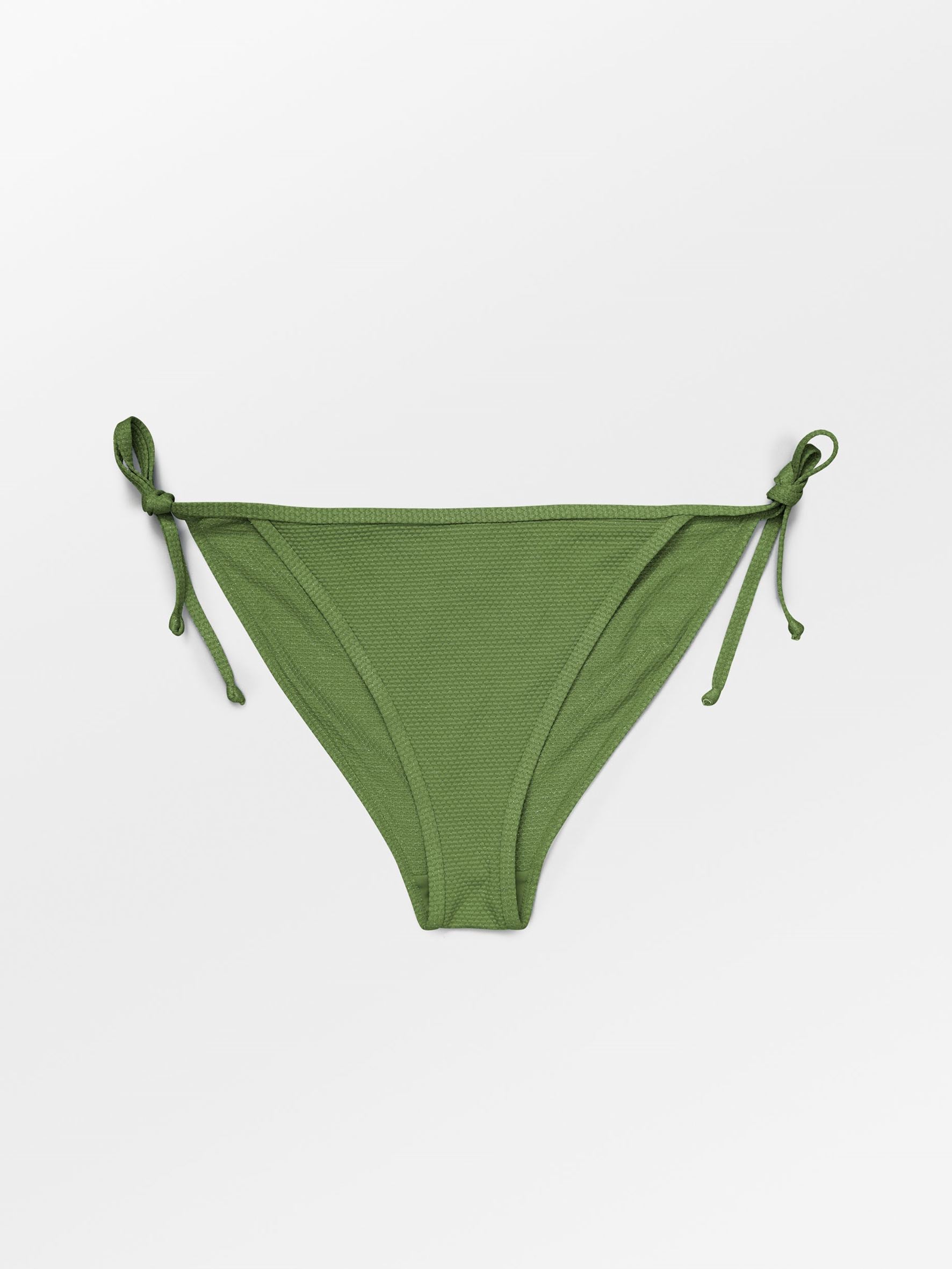 becks-ndergaard-shobi-baila-bikini-tanga-campsite-green image 1