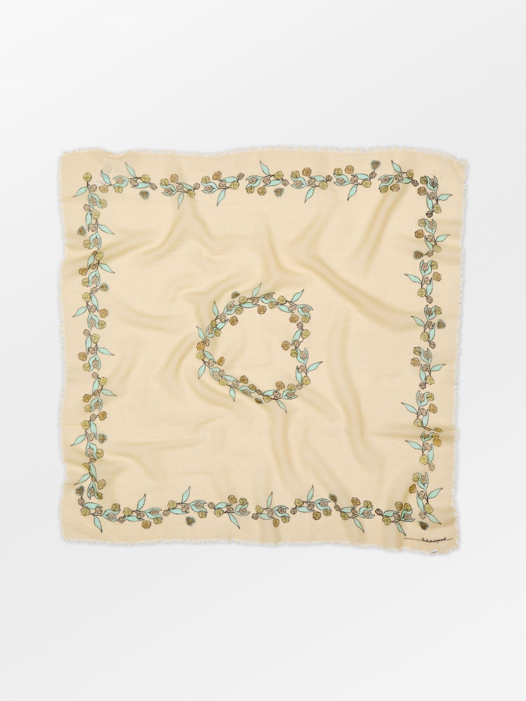 becks-ndergaard-carna-woo-scarf-tuch-wei-90x90 image 1
