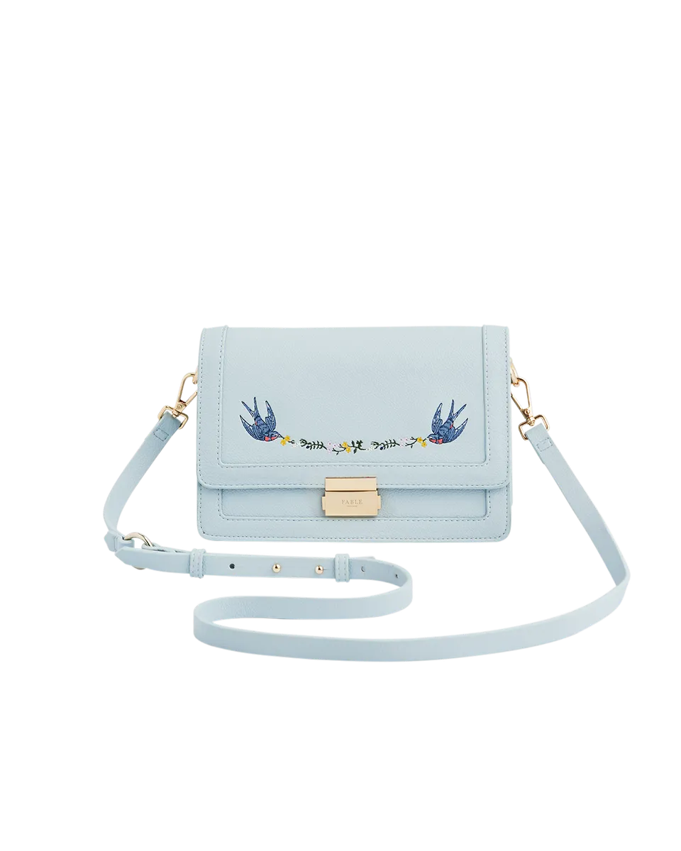 fable-england-blue-bird-foldover-handtasche-hellblau-vogel image 1