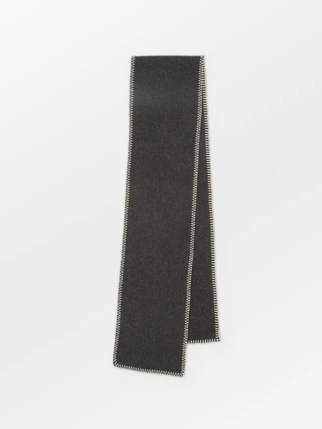 becks-ndergaard-stitch-wool-schal-dark-grey-wolle-25x200 image 1