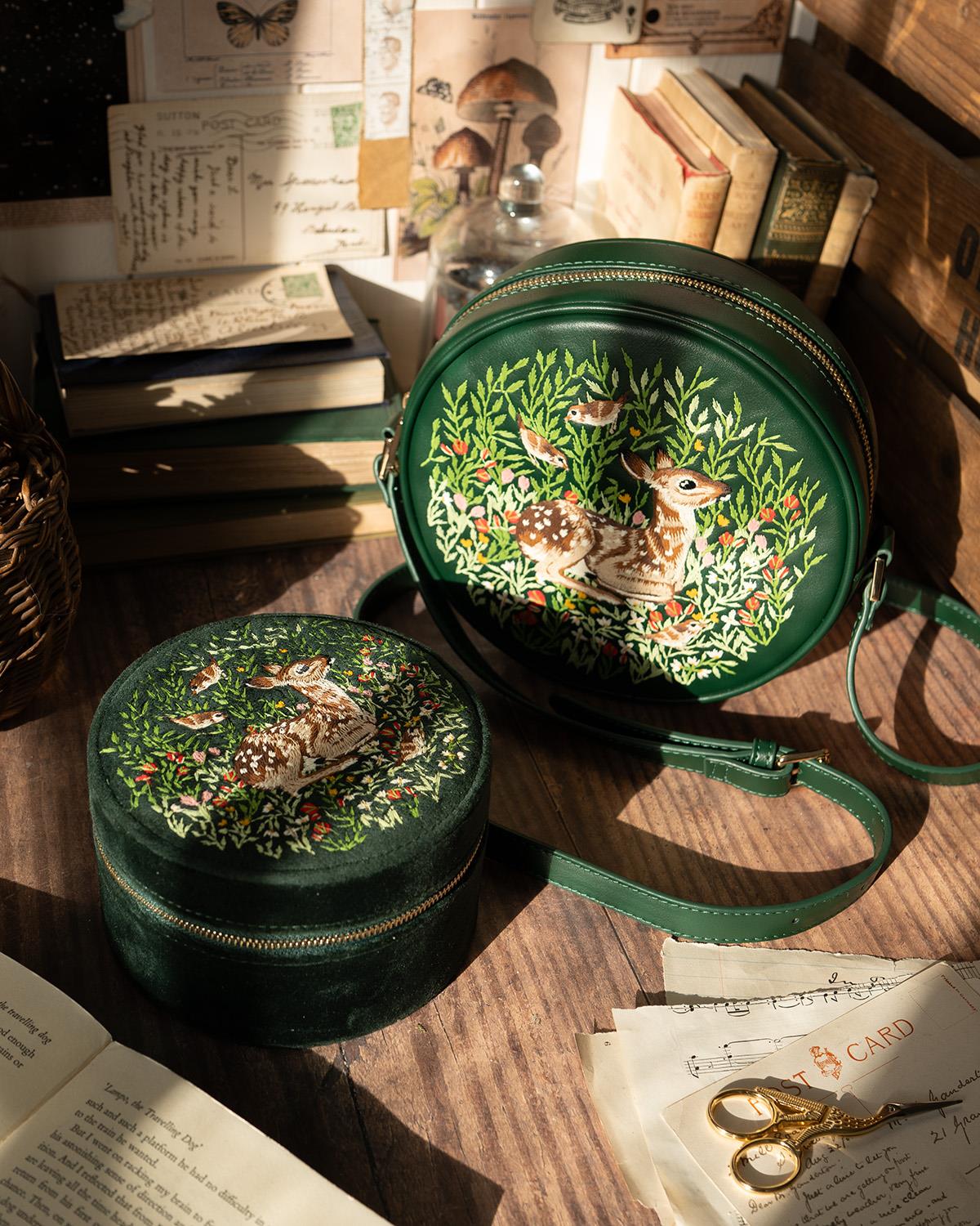 fable-england-chloe-fawn-schmuckk-stchen-samt-14cm-reh image 2