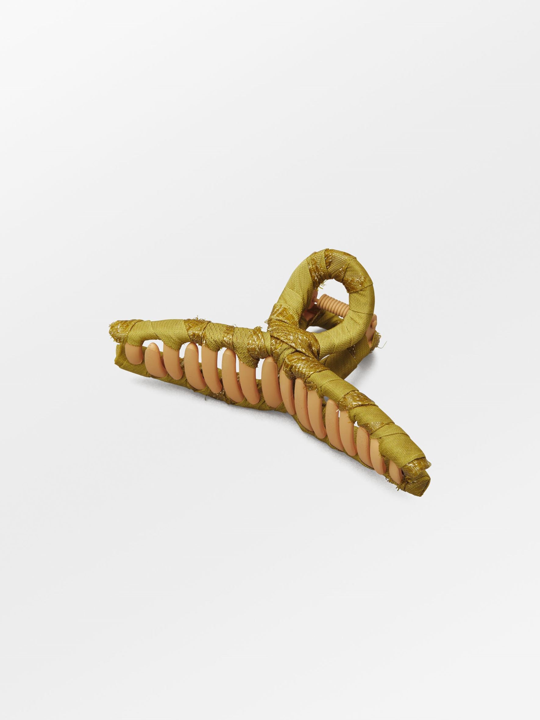 becks-ndergaard-fina-celabrina-hair-claw-olive-11-cm image 1