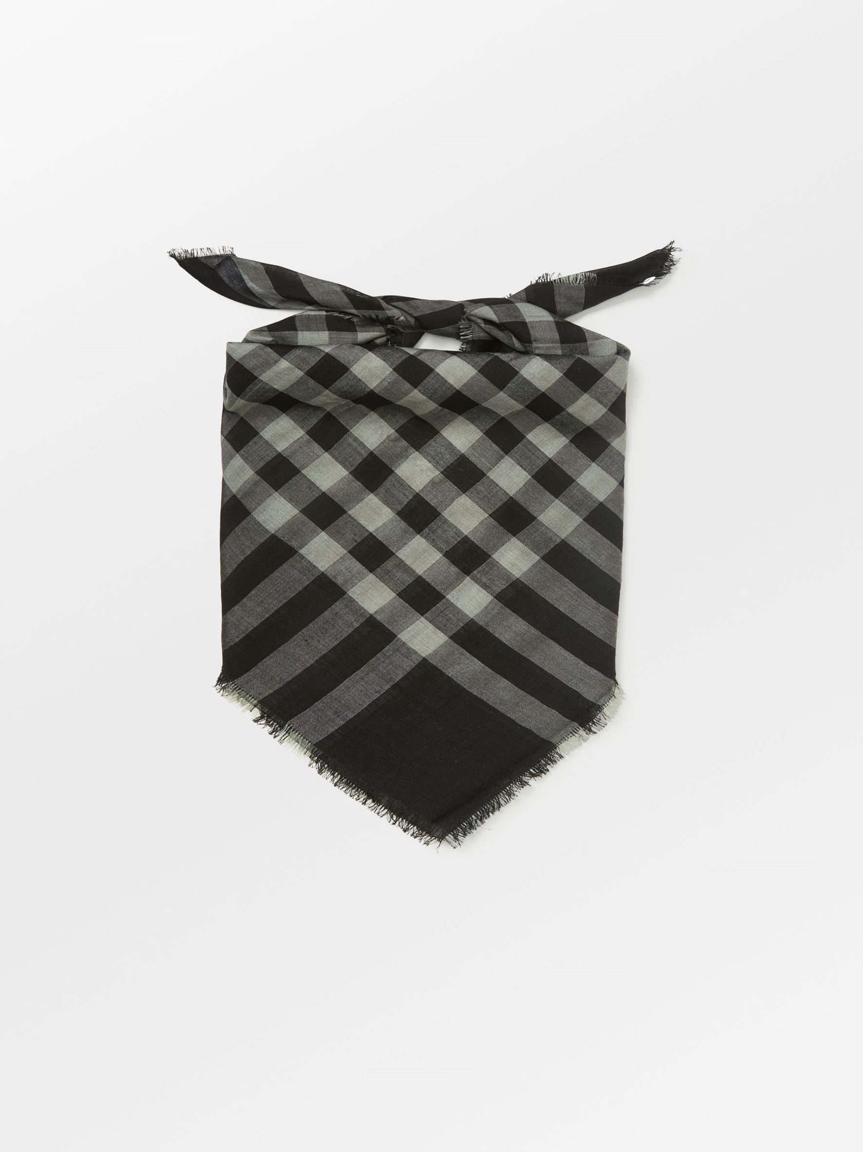 becks-ndergaard-check-siw-scarf-tuch-90x90-schwarz image 2
