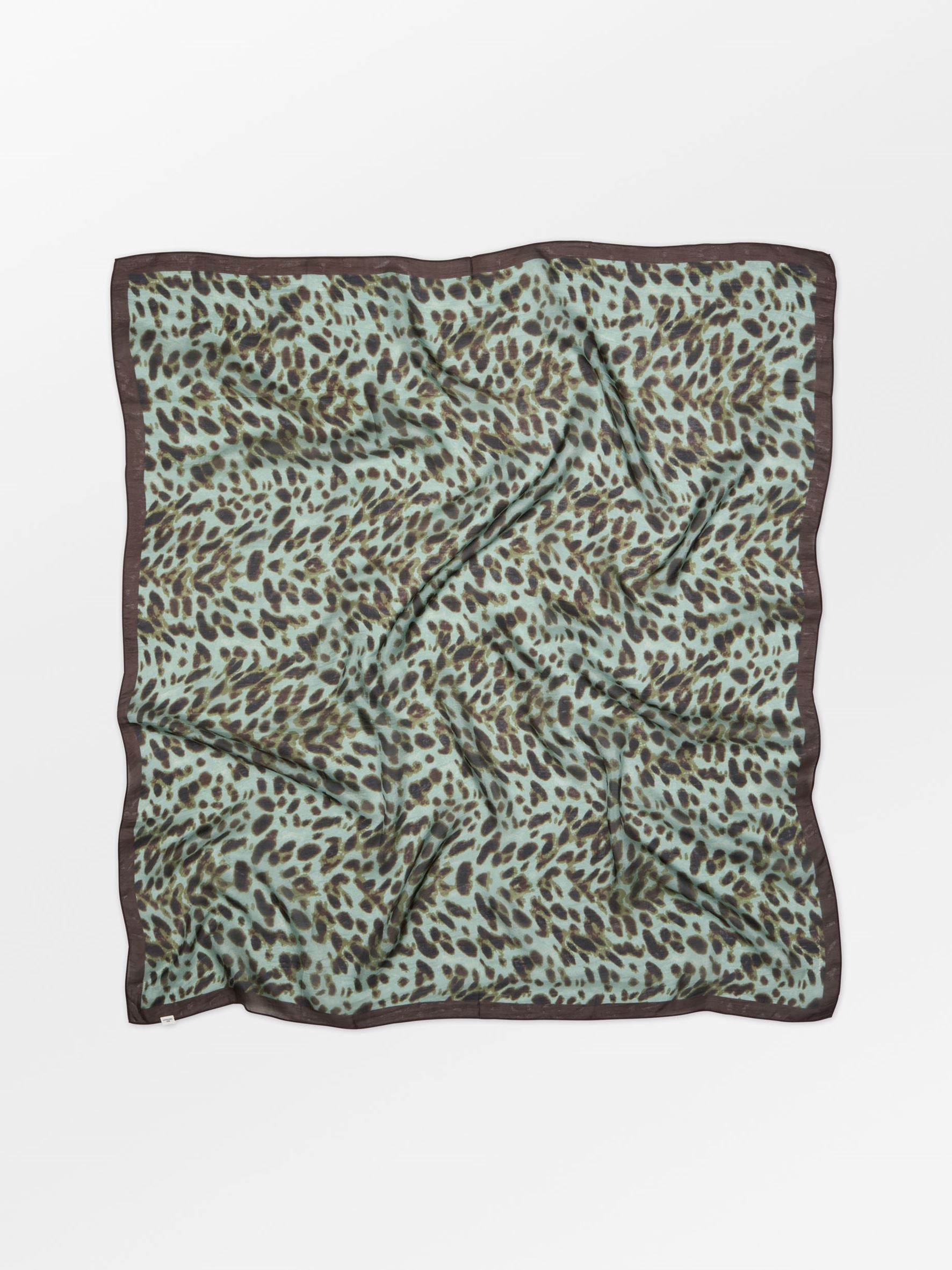 becks-ndergaard-leola-taby-sia-seidentuch-leo-aqua-gray image 1