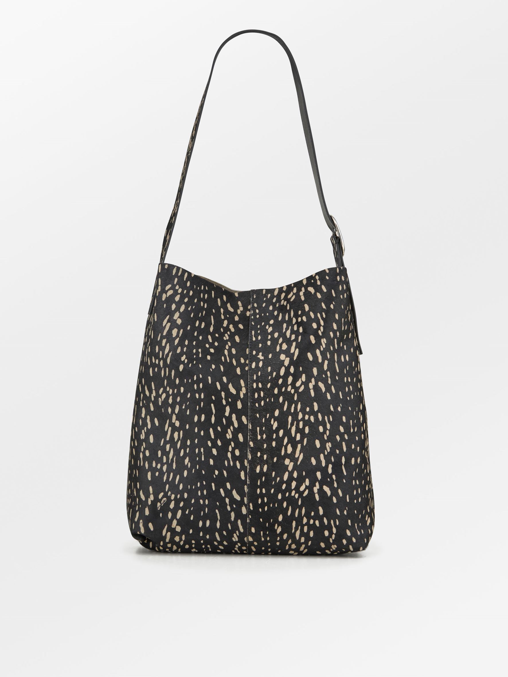 becks-ndergaard-deery-mae-buckle-umh-ngetasche-schwarz-leder image 1