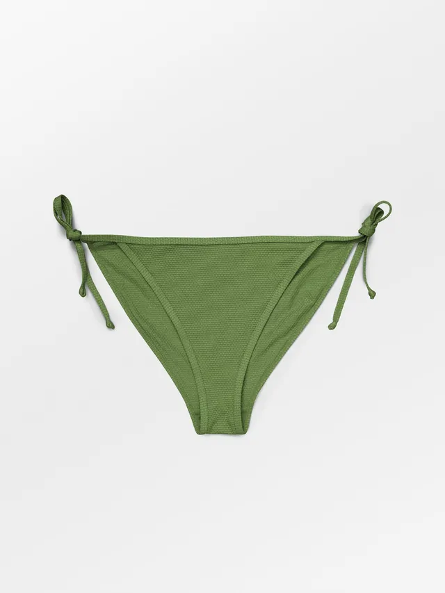 becks-ndergaard-shobi-baila-bikini-tanga-campsite-green image 1