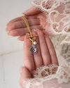 fable-england-pansy-pearl-toggle-halskette-gold-perle image 2