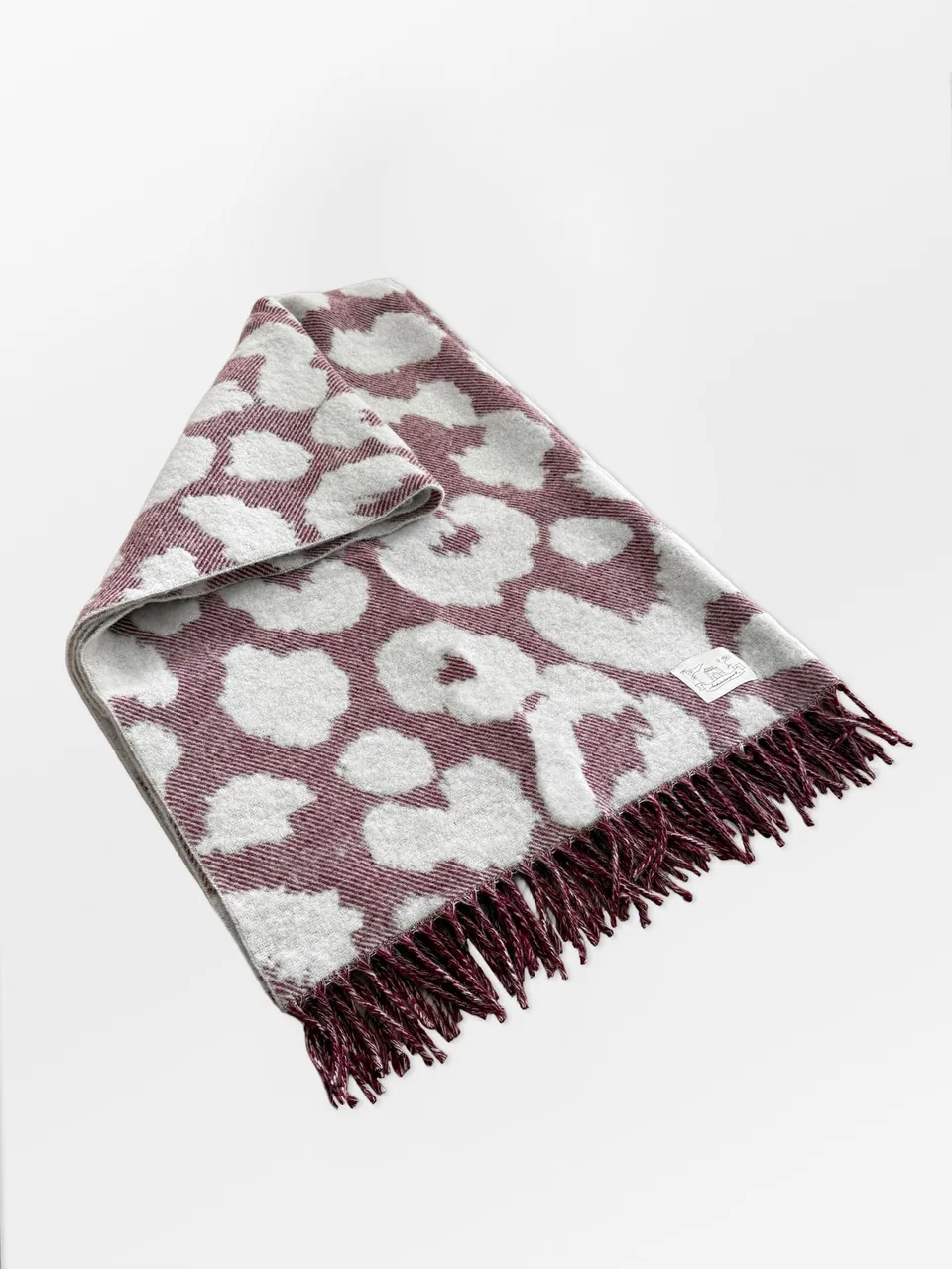 becks-ndergaard-graphileola-wolldecke-fig-red-130x180 image 1