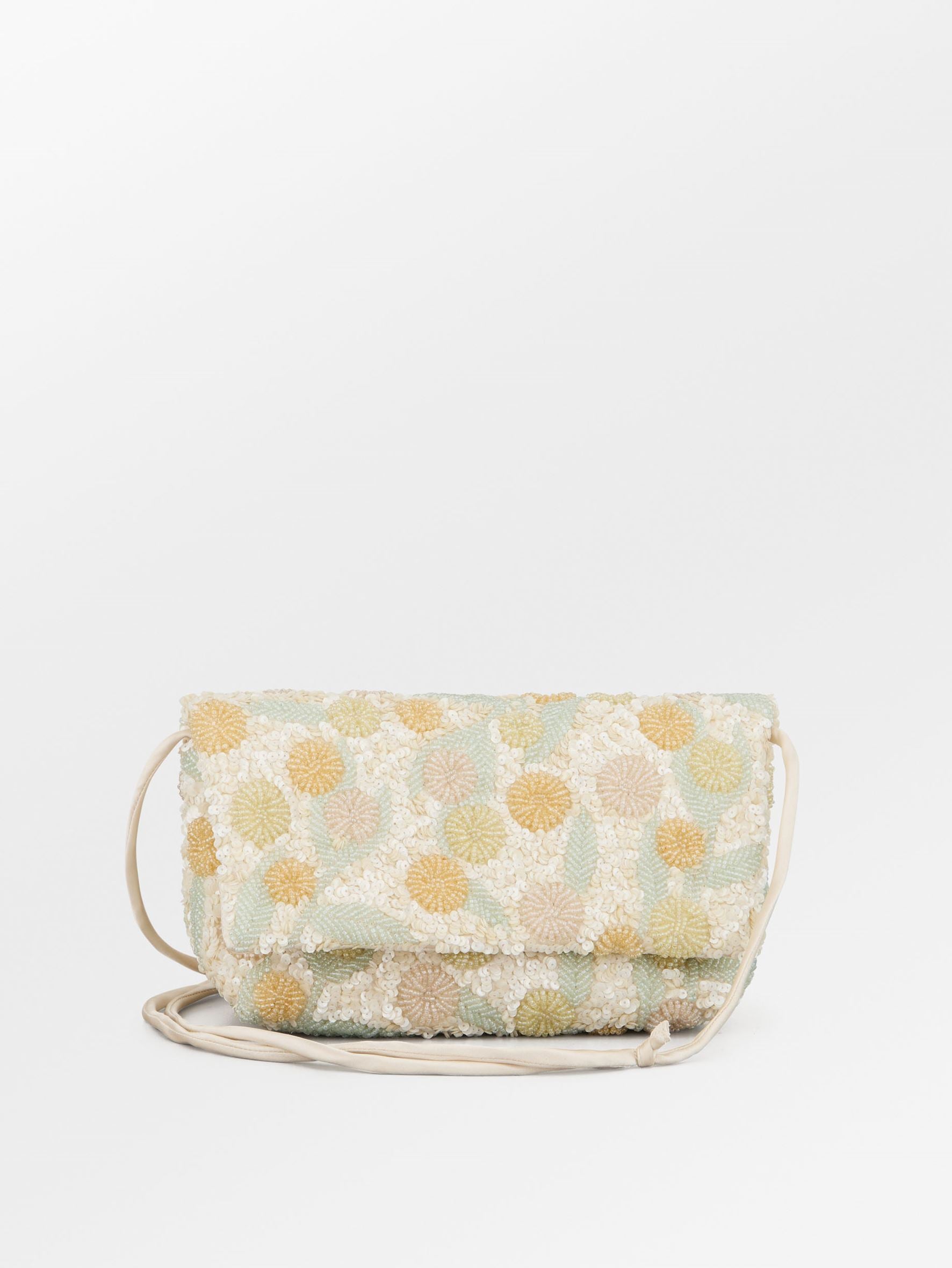 becks-ndergaard-carna-edith-tasche-birch-white-glasperlen image 1