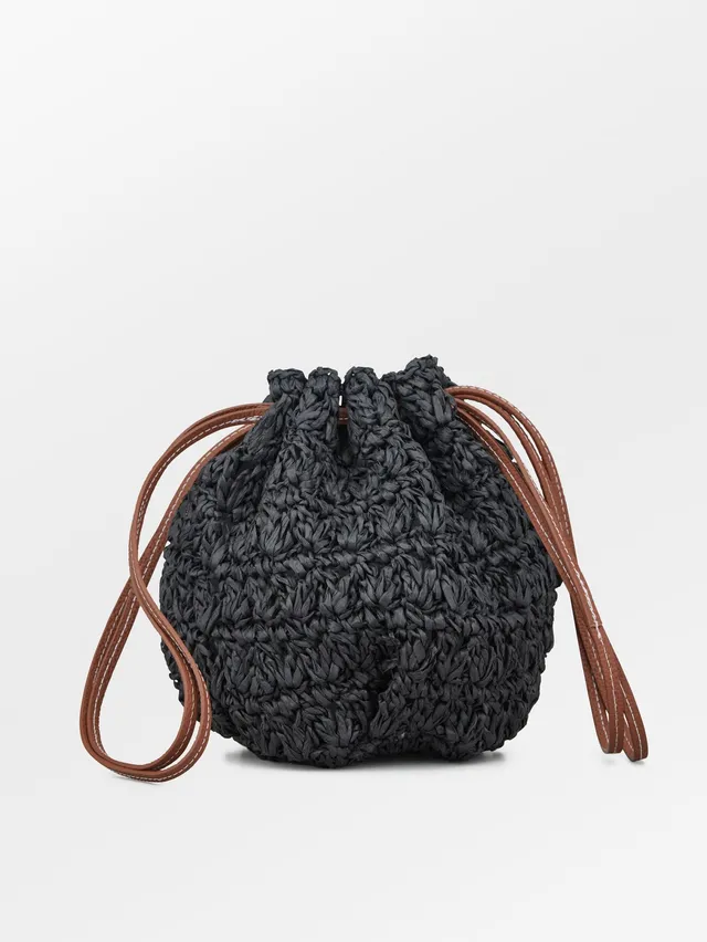 becks-ndergaard-bina-mesh-straw-beuteltasche-schwarz-stroh image 1