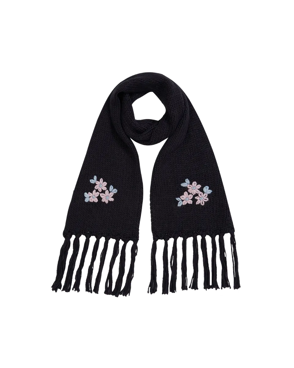 fable-england-scarves-forget-me-not-strickschal-navy image 1