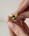 fable-england-honey-bee-brosche-gold-biene-22-karat image 2