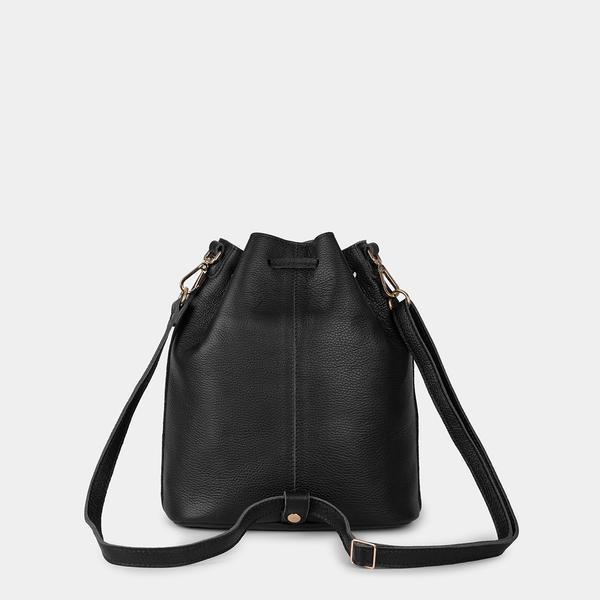 ann-kurz-saku-beuteltasche-nappa-black-4-in-1-mit-rucksack-funktion image 3