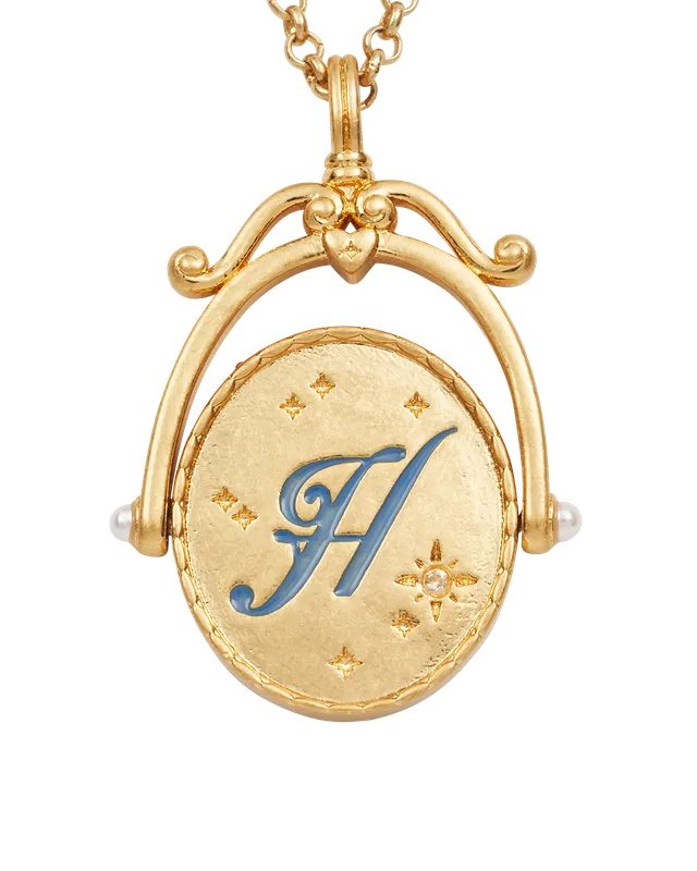 fable-england-h-initial-hydrangea-spinner-kette-gold image 1