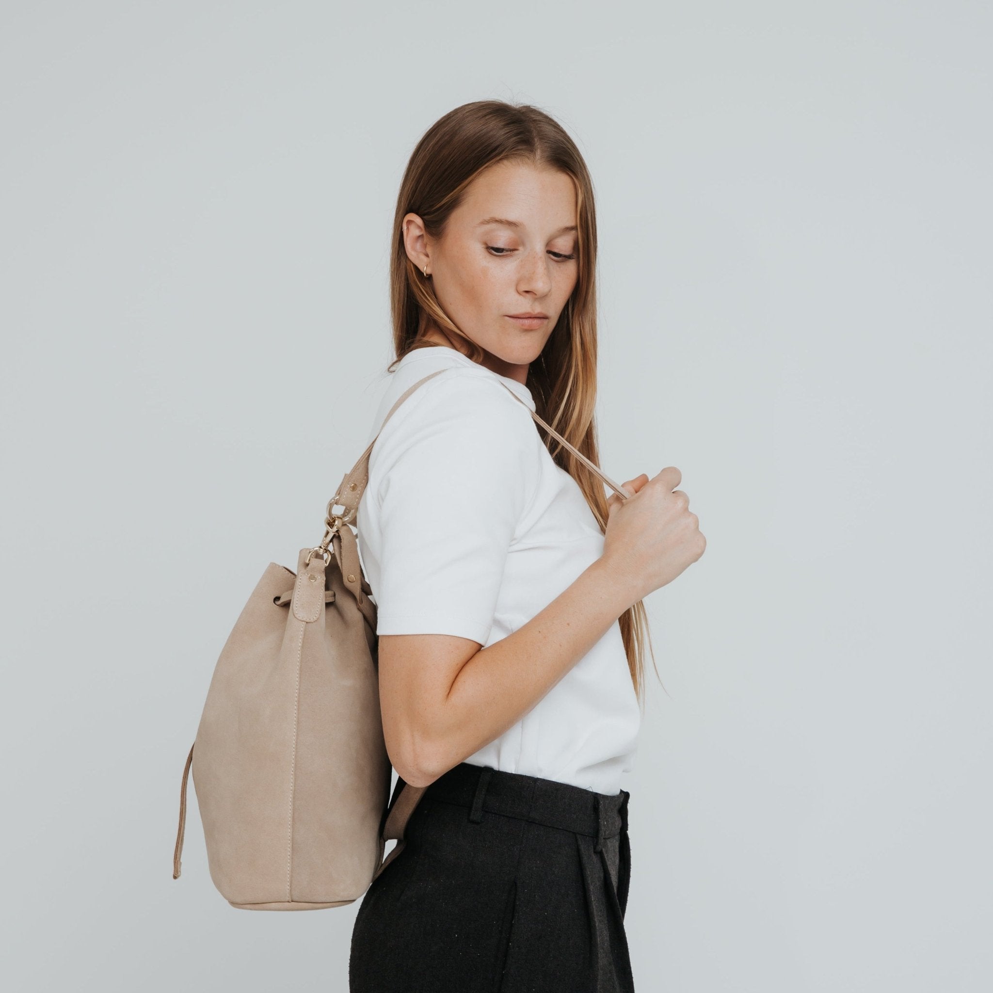 ann-kurz-saku-beuteltasche-nappa-cuero-rucksack-leder image 8