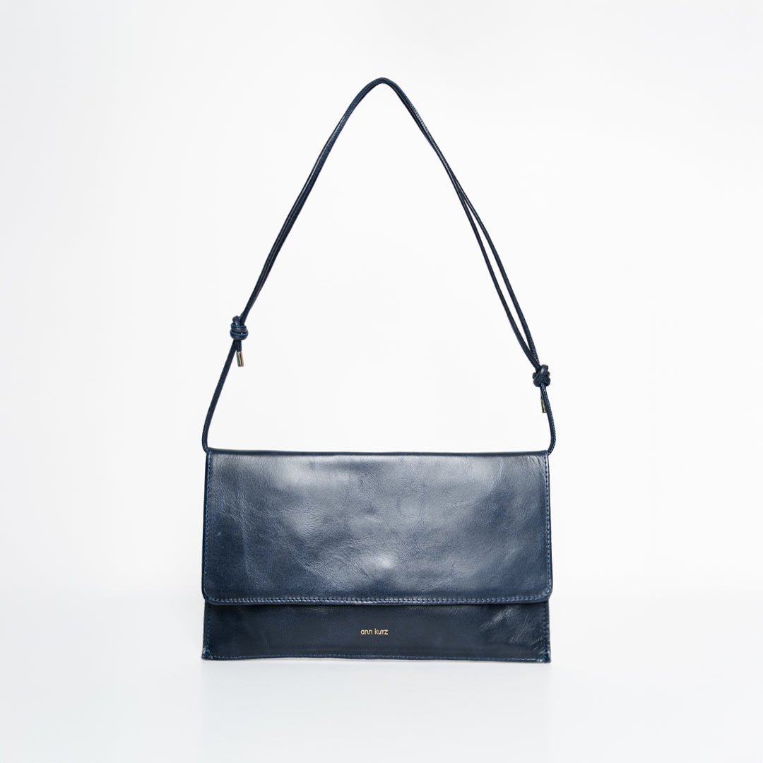 ann-kurz-thin-clutch-abendtasche-nappa-navy-blau image 1