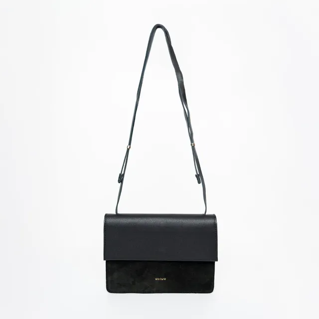 ann-kurz-phone-bag-medium-crossbody-nappa-schwarz image 1
