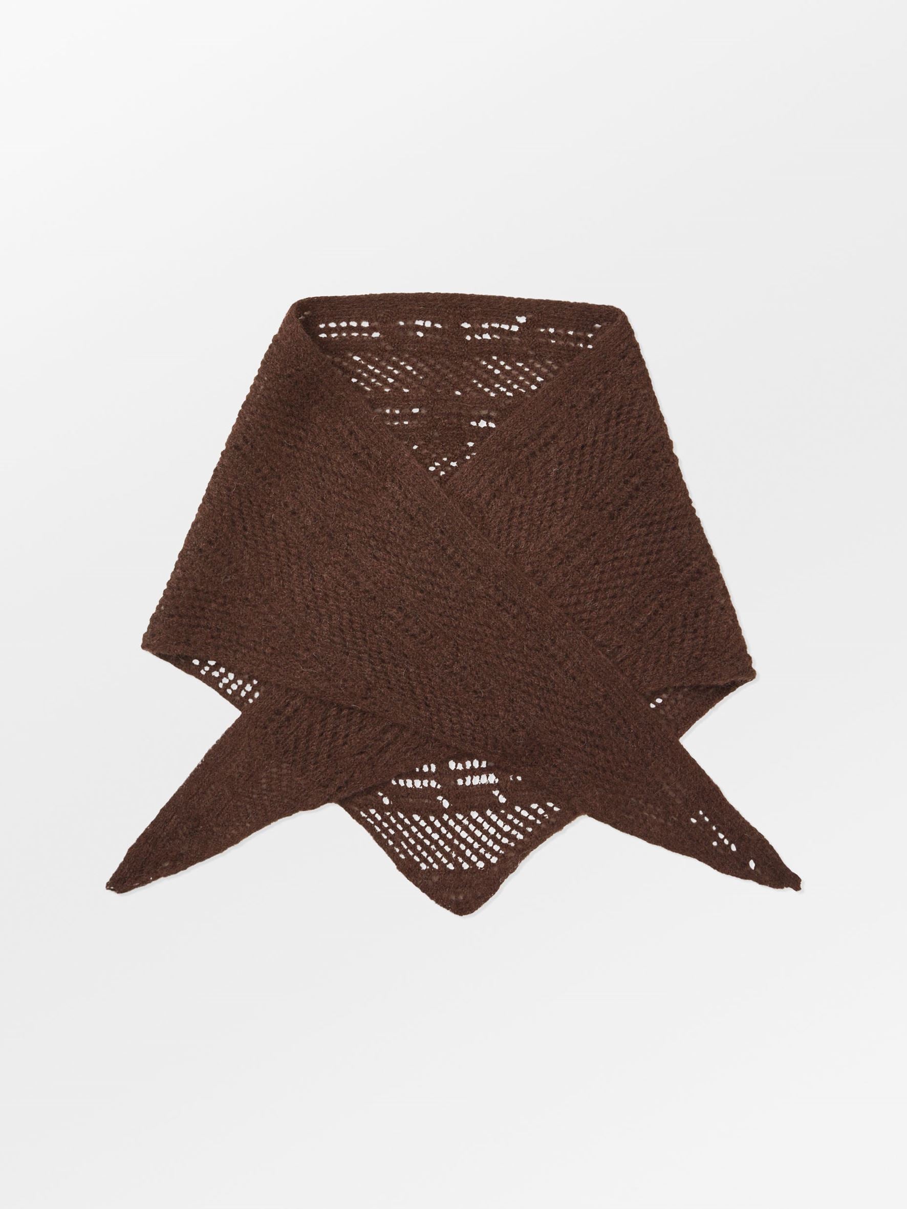 becks-ndergaard-knitia-dreieckstuch-hot-fudge-46x135-wolle image 2