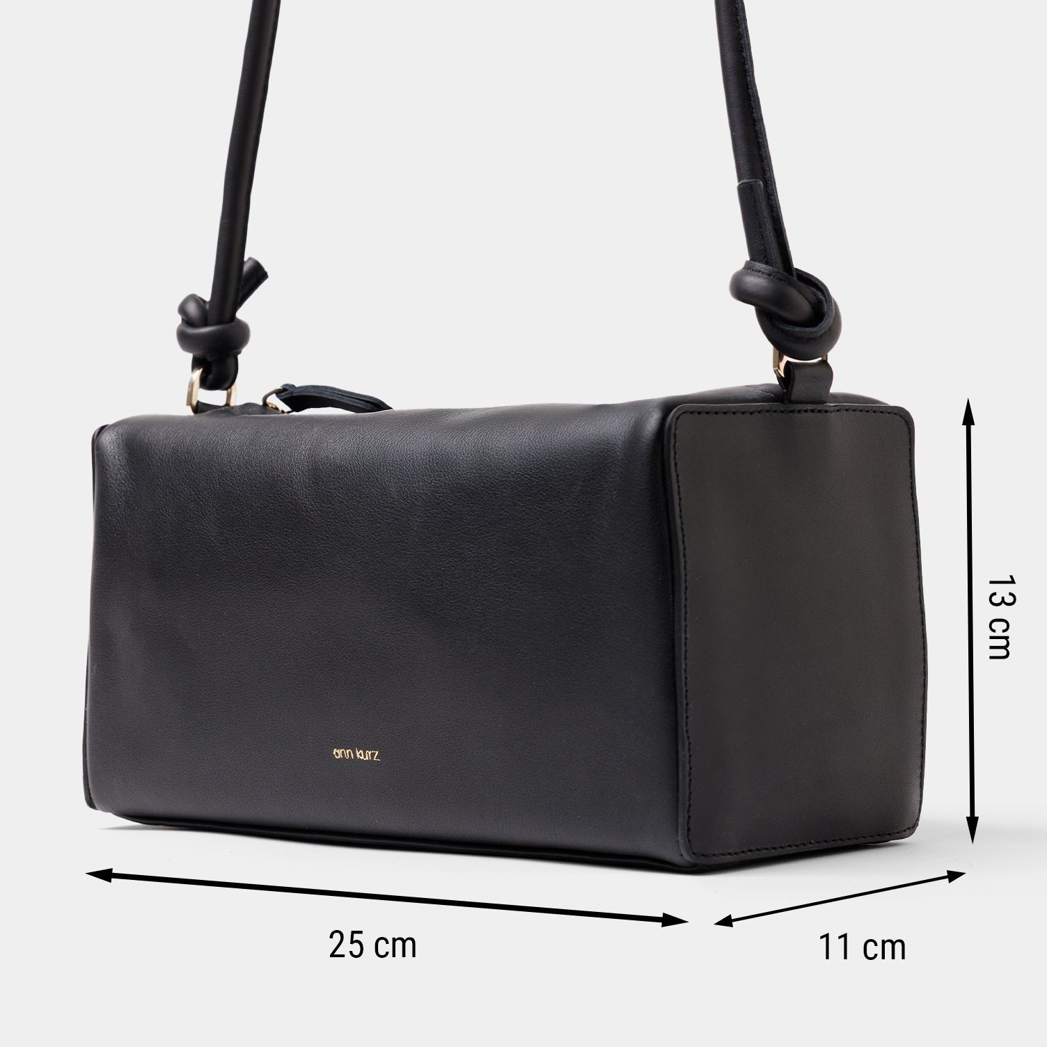 ann-kurz-long-square-schultertasche-nappa-schwarz-umh-nge image 4