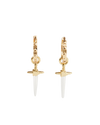 fable-england-jewellery-gold-rose-dagger-huggie-ohrringe image 6