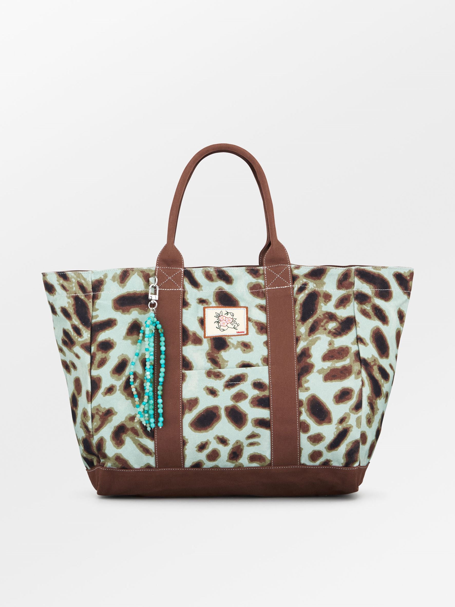 becks-ndergaard-leola-canvas-camila-tasche-aqua-gray-leo image 2