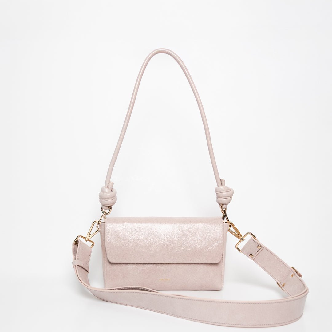 ann-kurz-pack-large-with-2-straps-umh-ngetasche-rosa-lack image 1