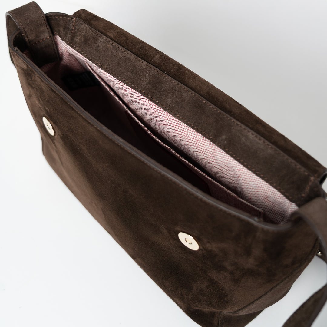 ann-kurz-crossbody-umh-ngetasche-suede-moccha-mit-magnet-klappe image 3