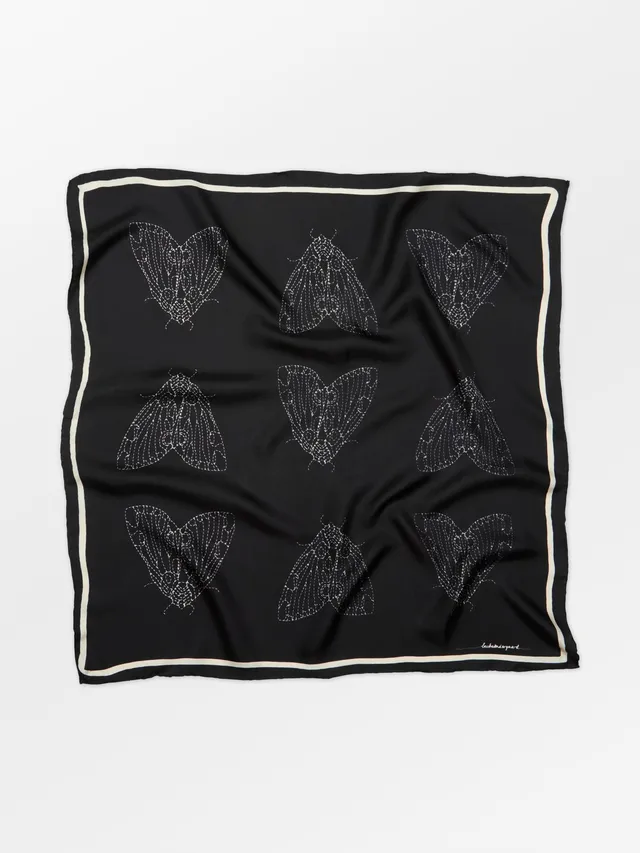 becks-ndergaard-tinea-sia-scarf-seidentuch-schwarz-65x65 image 1