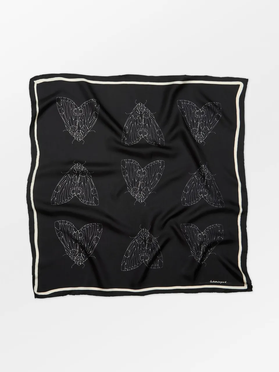becks-ndergaard-tinea-sia-scarf-seidentuch-schwarz-65x65 image 1