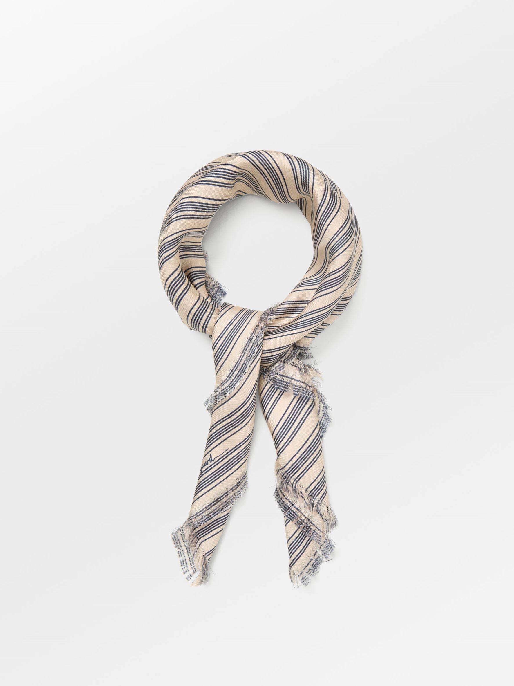 becks-ndergaard-strifilia-sia-seidentuch-birch-white-gestreift image 2