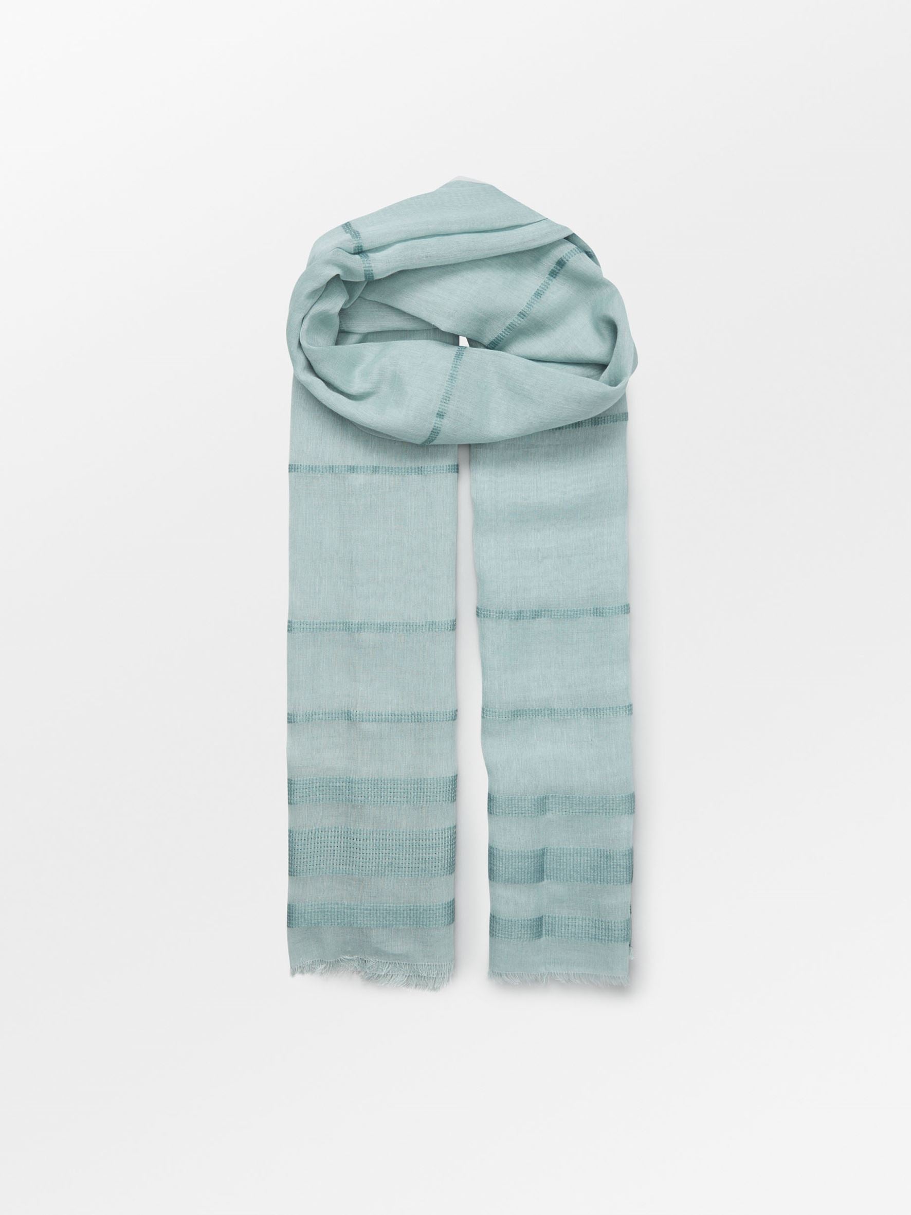 becks-ndergaard-milena-cowo-schal-silver-blue-85x185 image 2