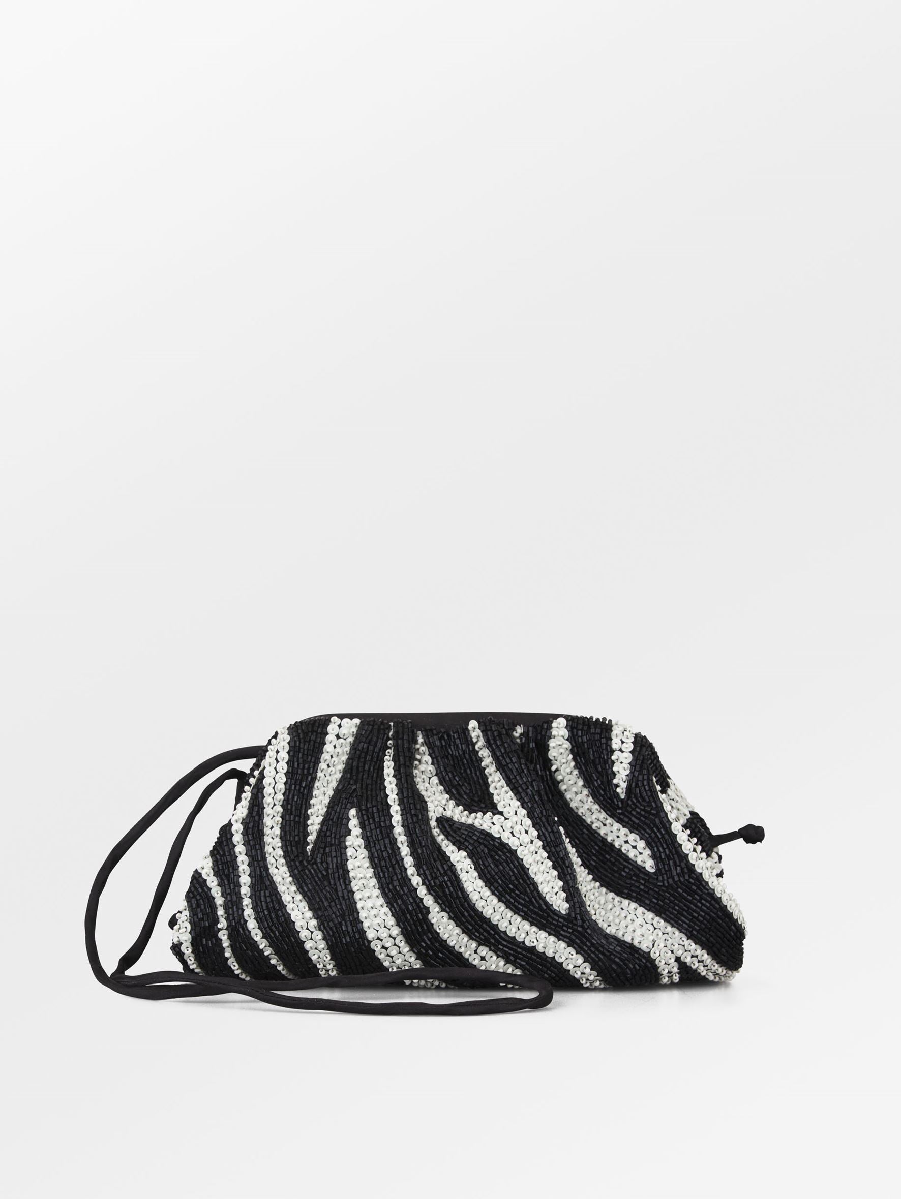 becks-ndergaard-zelora-beaded-luna-tasche-silber-zebra image 1